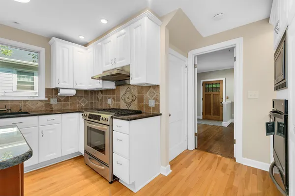 $6,500 | 4 North Vine Street, Hinsdale, IL 60521