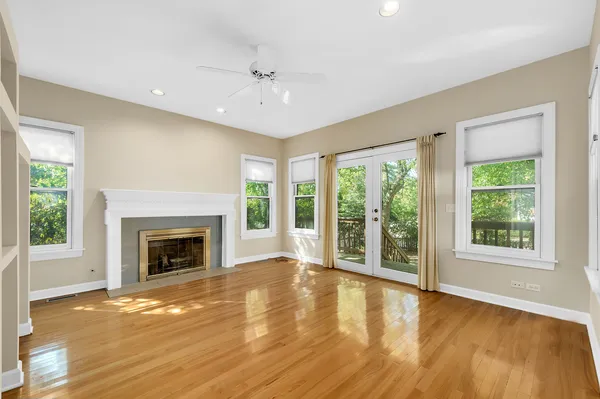 $6,500 | 4 North Vine Street, Hinsdale, IL 60521