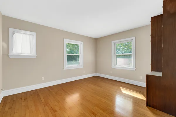 $6,500 | 4 North Vine Street, Hinsdale, IL 60521