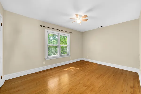 $6,500 | 4 North Vine Street, Hinsdale, IL 60521
