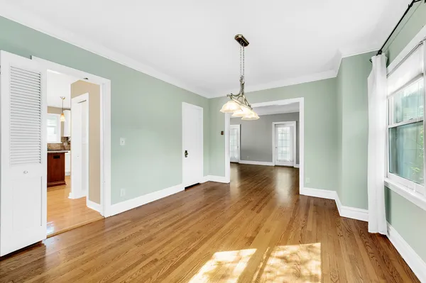 $6,500 | 4 North Vine Street, Hinsdale, IL 60521