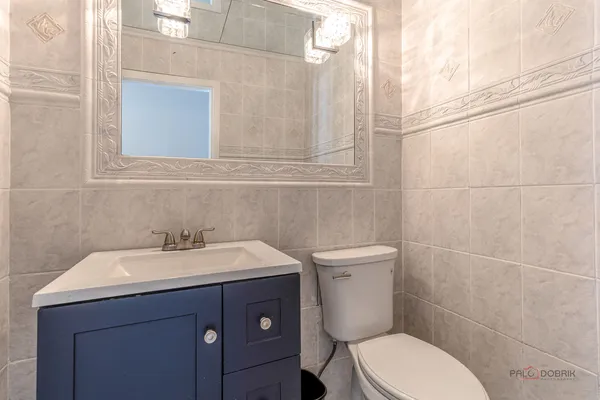 $415,000 | 356 Redwing Drive, Deerfield, IL 60015