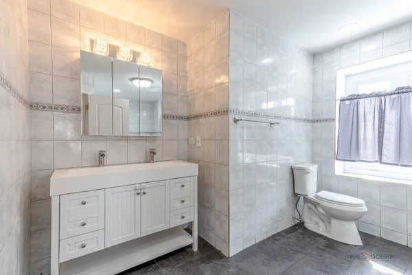 $415,000 | 356 Redwing Drive, Deerfield, IL 60015