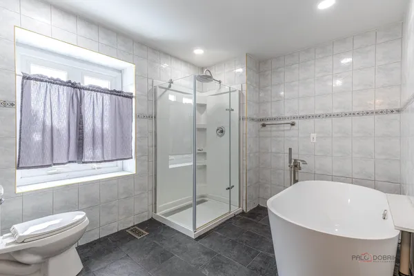 $415,000 | 356 Redwing Drive, Deerfield, IL 60015