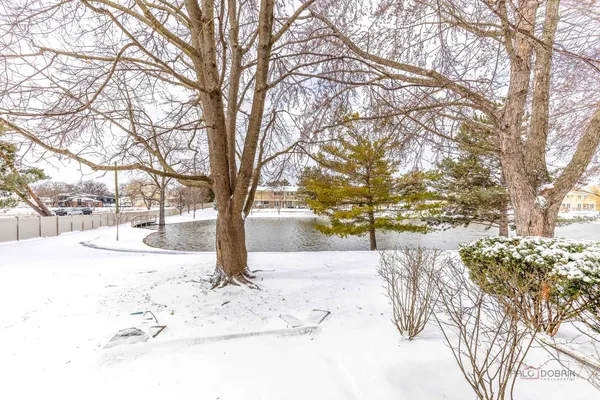 $415,000 | 356 Redwing Drive, Deerfield, IL 60015
