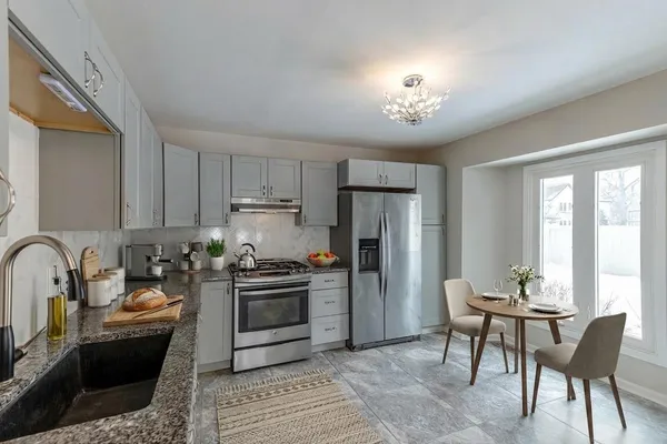 $415,000 | 356 Redwing Drive, Deerfield, IL 60015