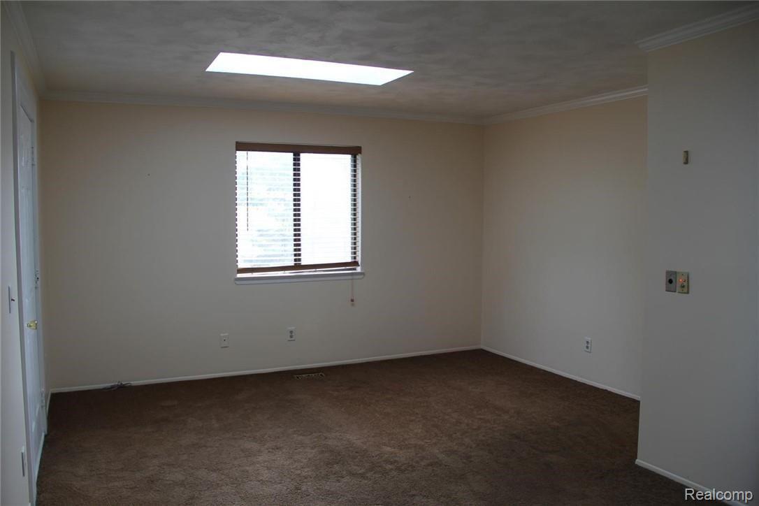 6287 Wreckenridge Road Flint, MI 48532 - Photo 7 of 34 15 (Large).JPG