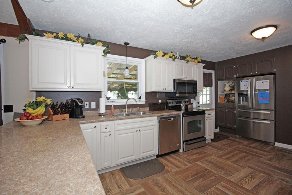 325 Marlin Road White House, TN 37188 - Photo 3 of 24 Gallery Image 3