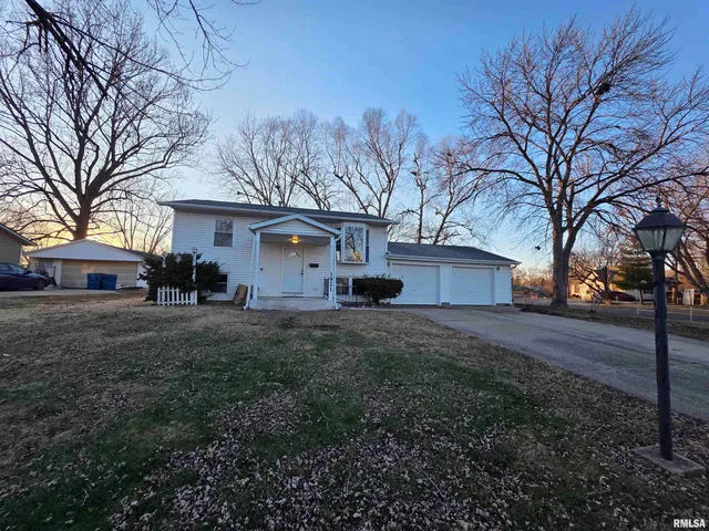 $199,900 | 1921 North Albany Street, Springfield, IL 62702