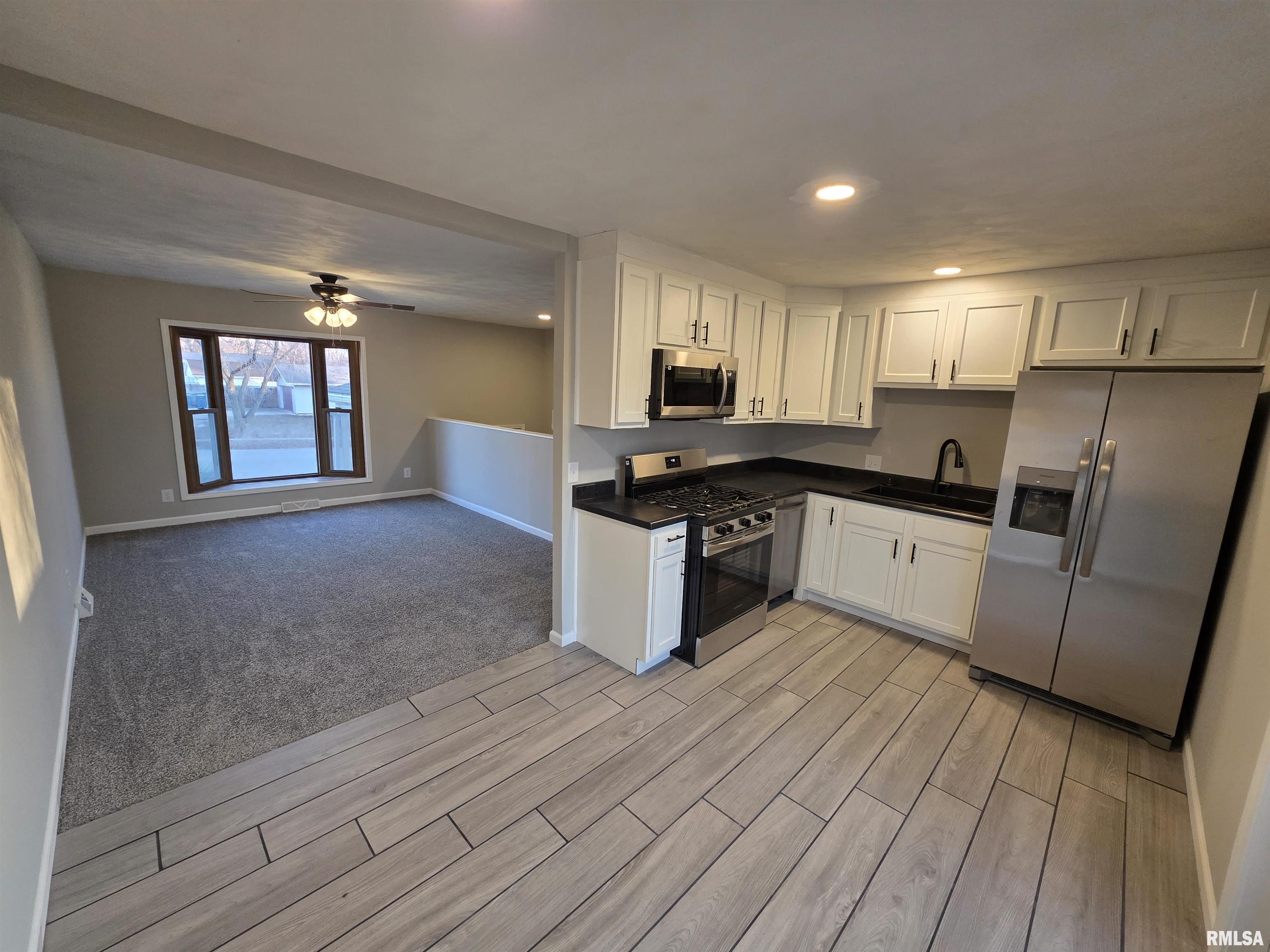 1921 North Albany Street Springfield, IL 62702 - Photo 2 of 22