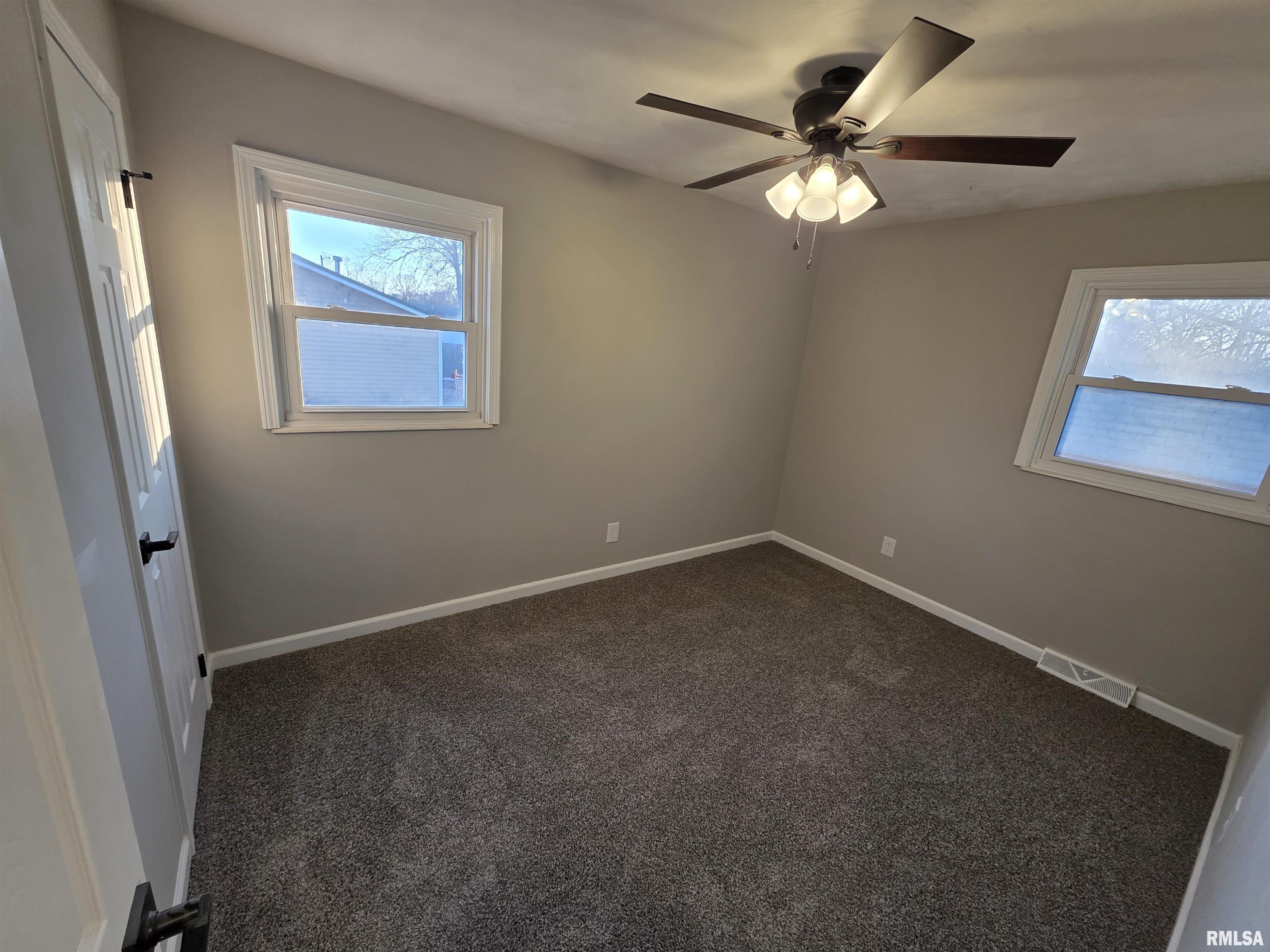 1921 North Albany Street Springfield, IL 62702 - Photo 5 of 22