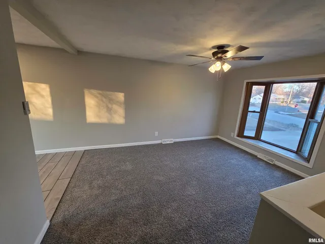 $199,900 | 1921 North Albany Street, Springfield, IL 62702