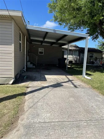 $1,200 | 2141 Martha Street, Lake Charles, LA 70601