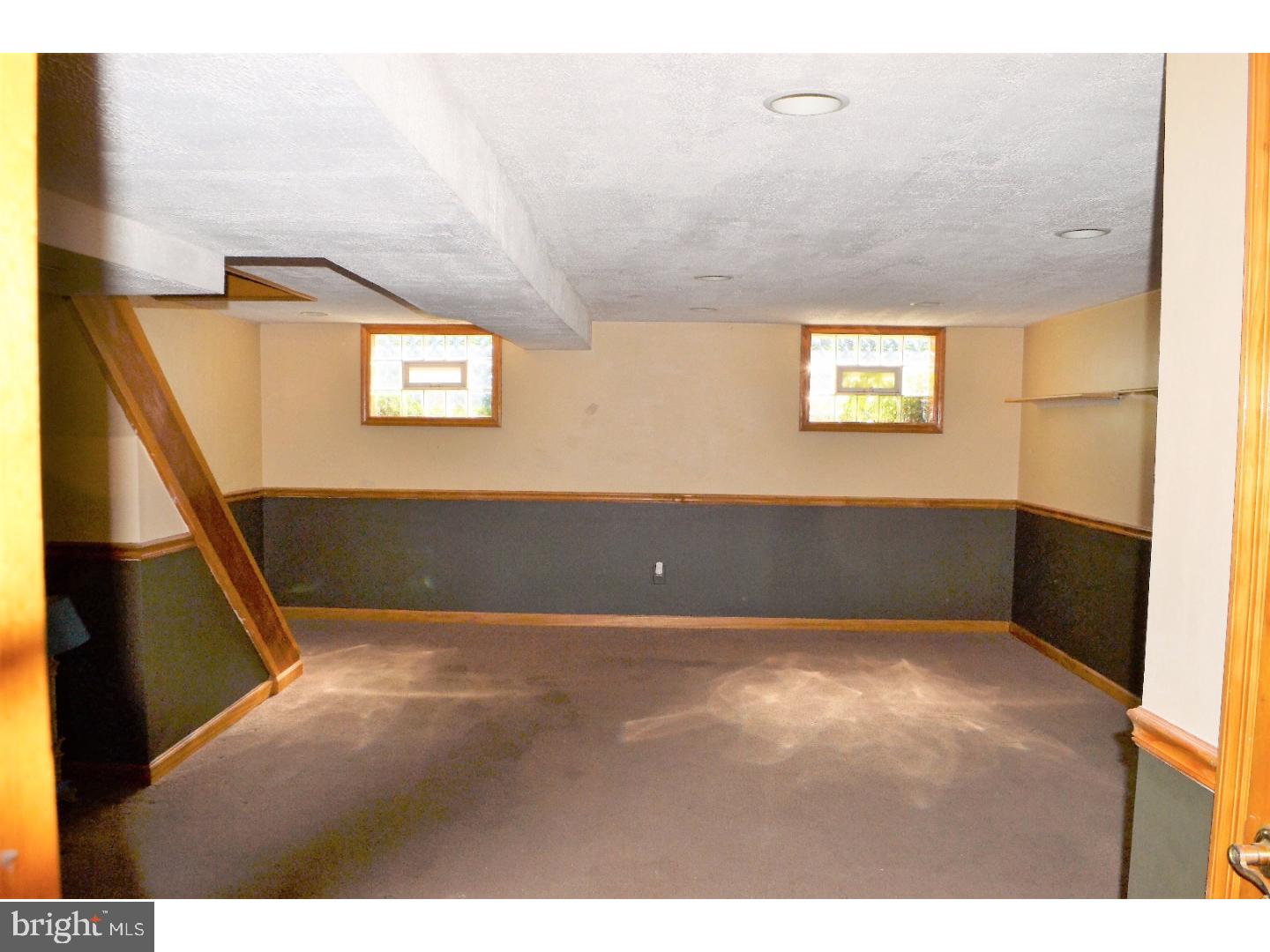 521 Claremont Road Springfield, PA 19064 - Photo 10 of 12 Basement - Finished