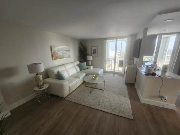 $2,700 | 1505 North Riverside Drive, Unit 1108, Pompano Beach, FL 33062