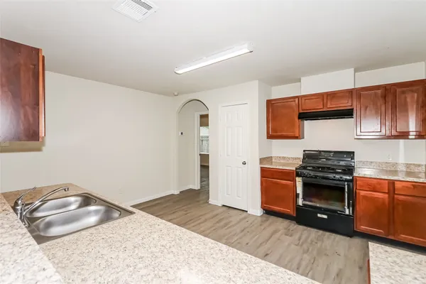 $1,825 | 5622 Latta Plantation Drive, Katy, TX 77449