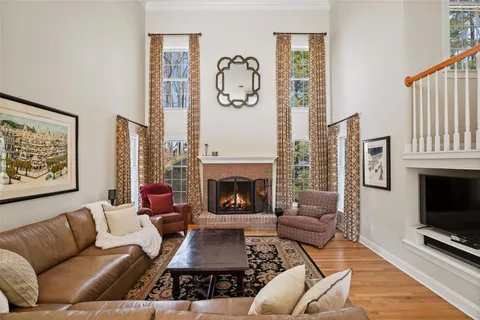 $1,795,000 | 9 Faith Lane, Ardsley, NY 10502