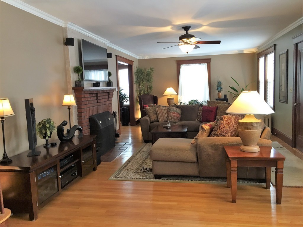 70 Commodore Road Worcester, MA 01602 - Photo 2 of 30 Gallery Image 2