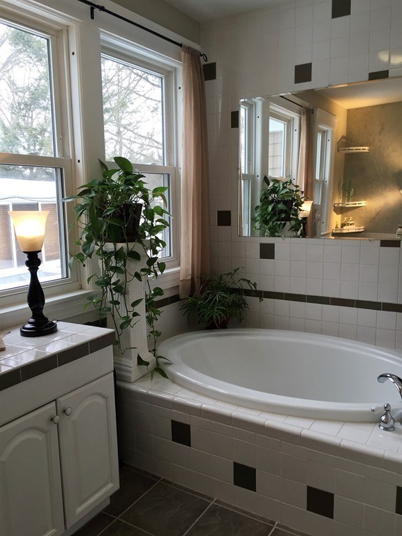 70 Commodore Road Worcester, MA 01602 - Photo 25 of 30 Gallery Image 25