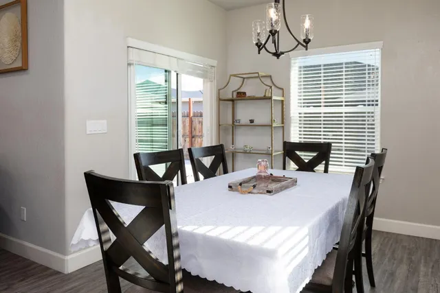 $435,000 | 1374 South Enns Avenue, Reedley, CA 93654