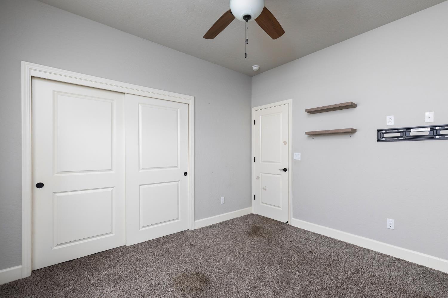 1374 South Enns Avenue Reedley, CA 93654 - Photo 27 of 48 a view of an empty room