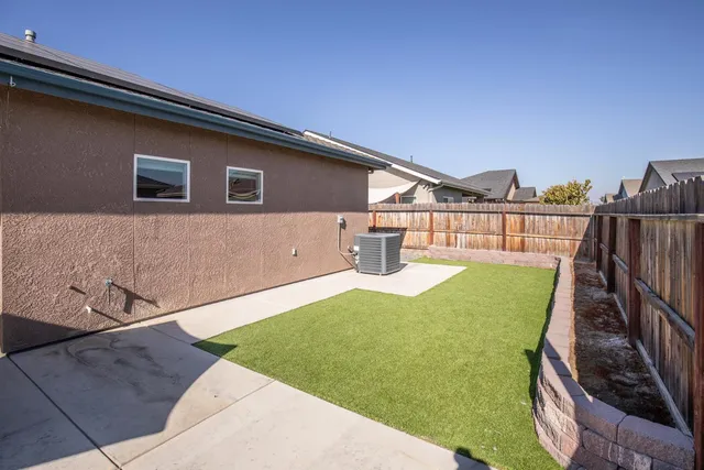 $435,000 | 1374 South Enns Avenue, Reedley, CA 93654