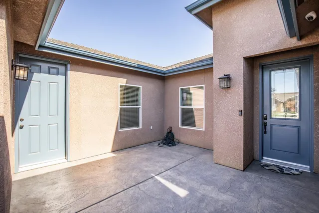 $435,000 | 1374 South Enns Avenue, Reedley, CA 93654