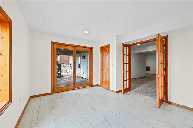 $350,000 | 300 Southwest 25th Street, Oak Grove, MO 64075