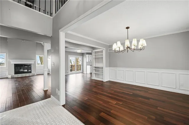 $350,000 | 300 Southwest 25th Street, Oak Grove, MO 64075