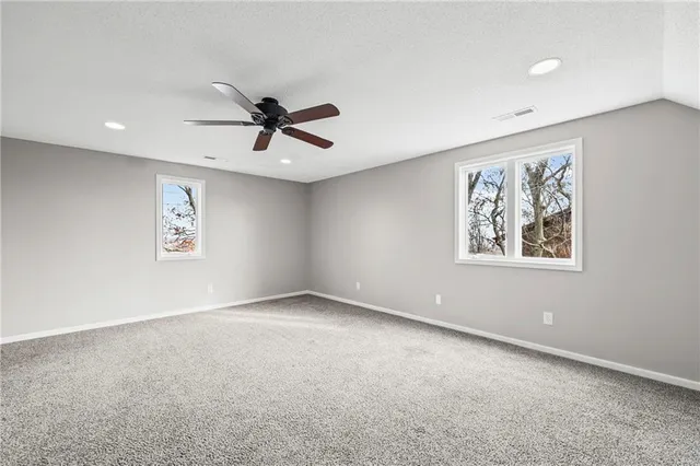 $350,000 | 300 Southwest 25th Street, Oak Grove, MO 64075