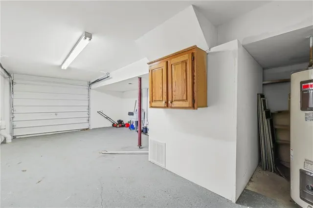 $350,000 | 300 Southwest 25th Street, Oak Grove, MO 64075