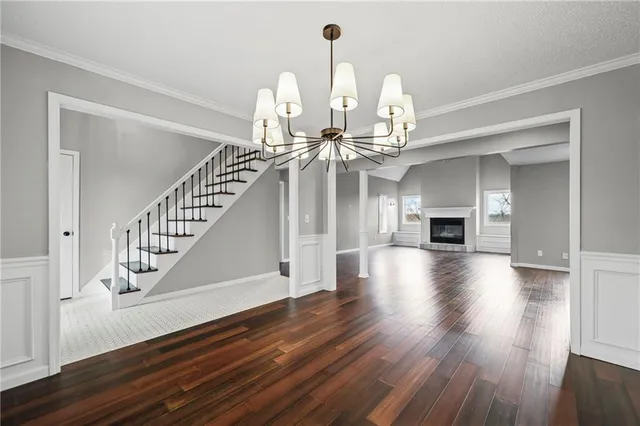 $350,000 | 300 Southwest 25th Street, Oak Grove, MO 64075