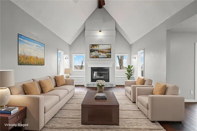 $350,000 | 300 Southwest 25th Street, Oak Grove, MO 64075