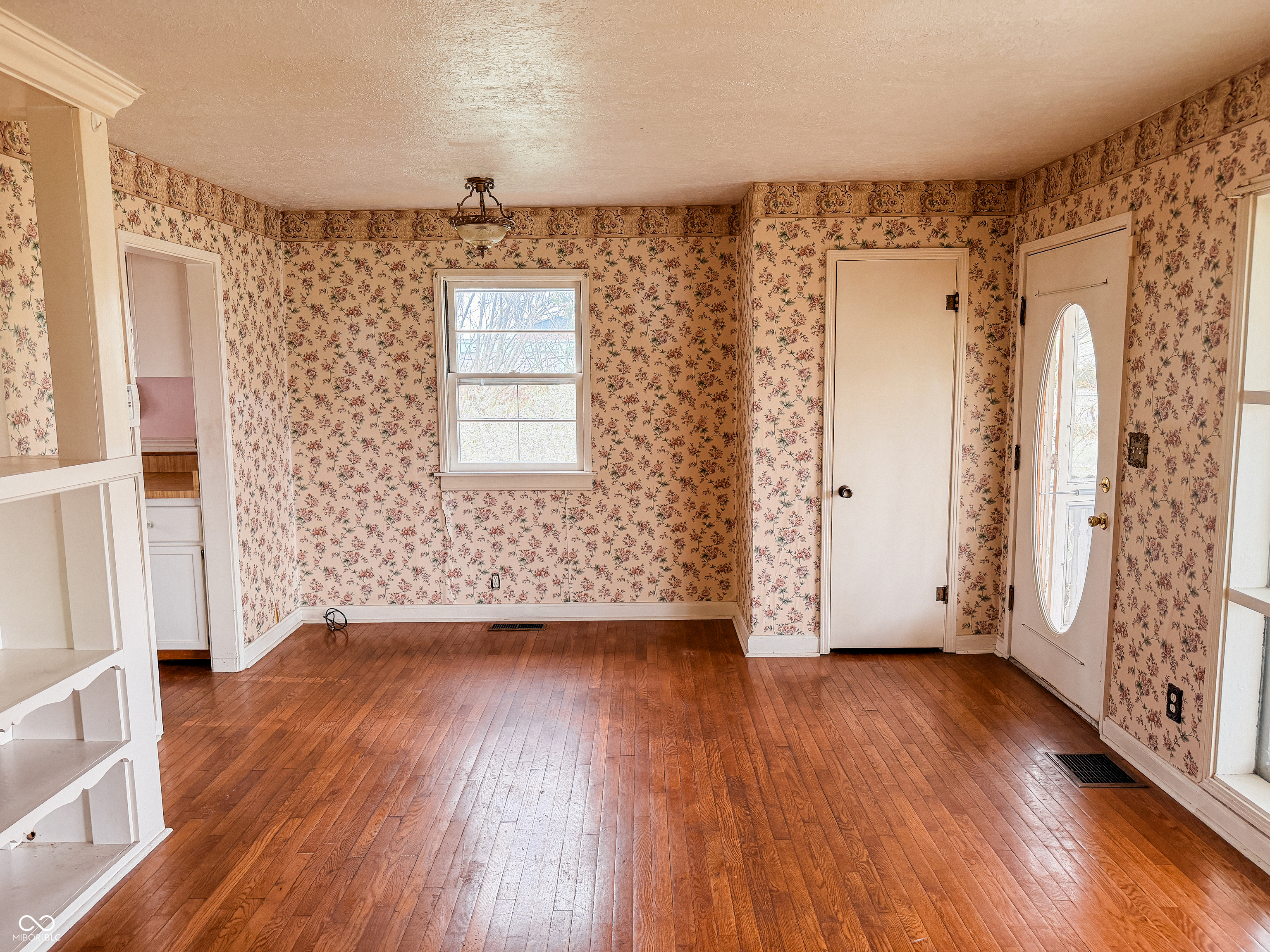 412 Elva Street Anderson, IN 46013 - Photo 11 of 40