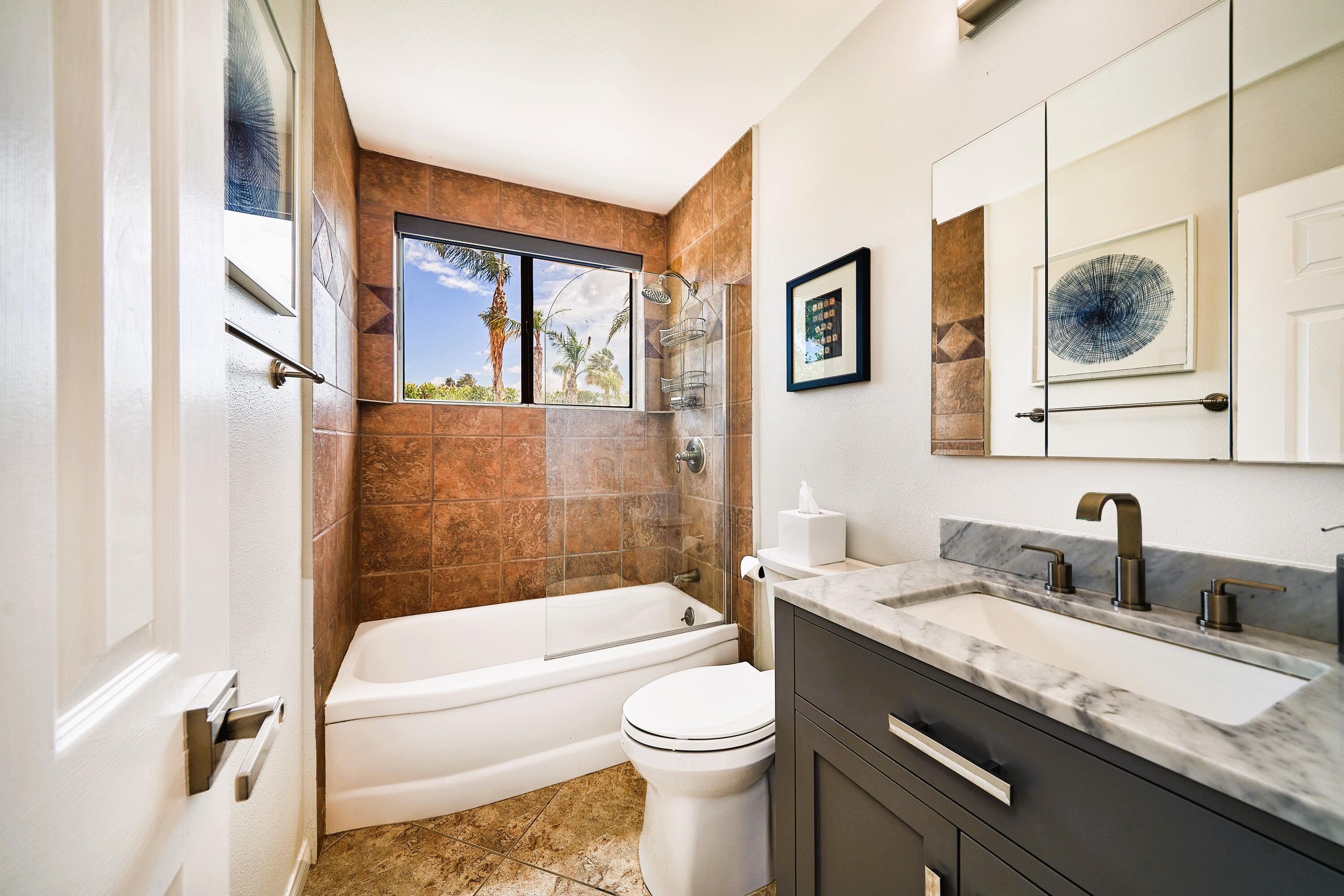 37320 Palmdale Road Rancho Mirage, CA 92270 - Photo 11 of 23 Bath
