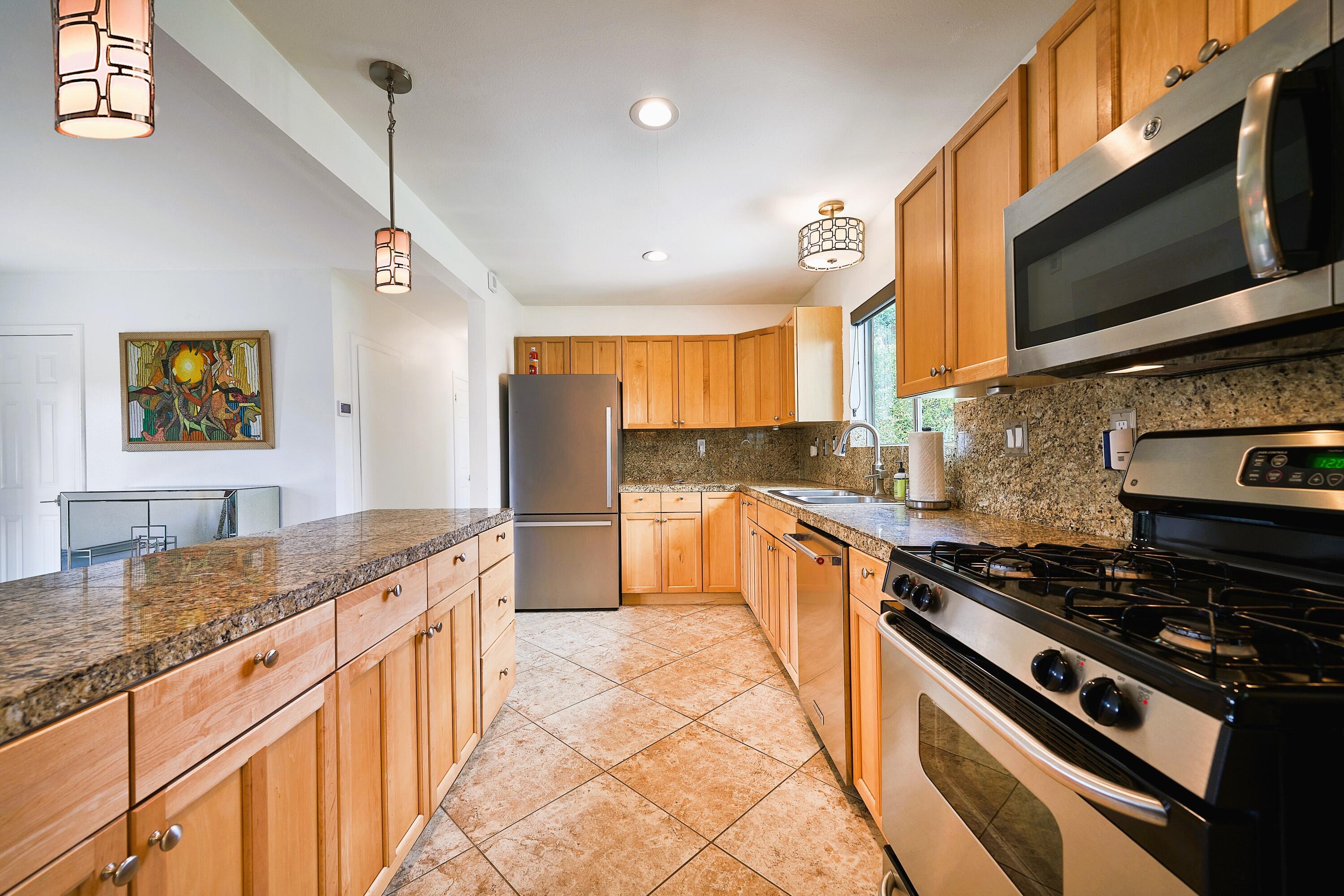 37320 Palmdale Road Rancho Mirage, CA 92270 - Photo 8 of 23 Kitchen