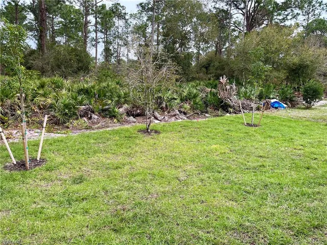 $2,000 | 3020 North Lakewood Road, LaBelle, FL 33935