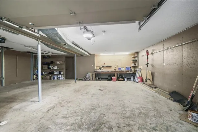 $314,500 | 18701 East 28th Terrace South, Independence, MO 64057