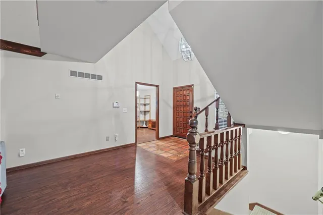 $314,500 | 18701 East 28th Terrace South, Independence, MO 64057