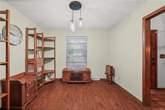 $314,500 | 18701 East 28th Terrace South, Independence, MO 64057