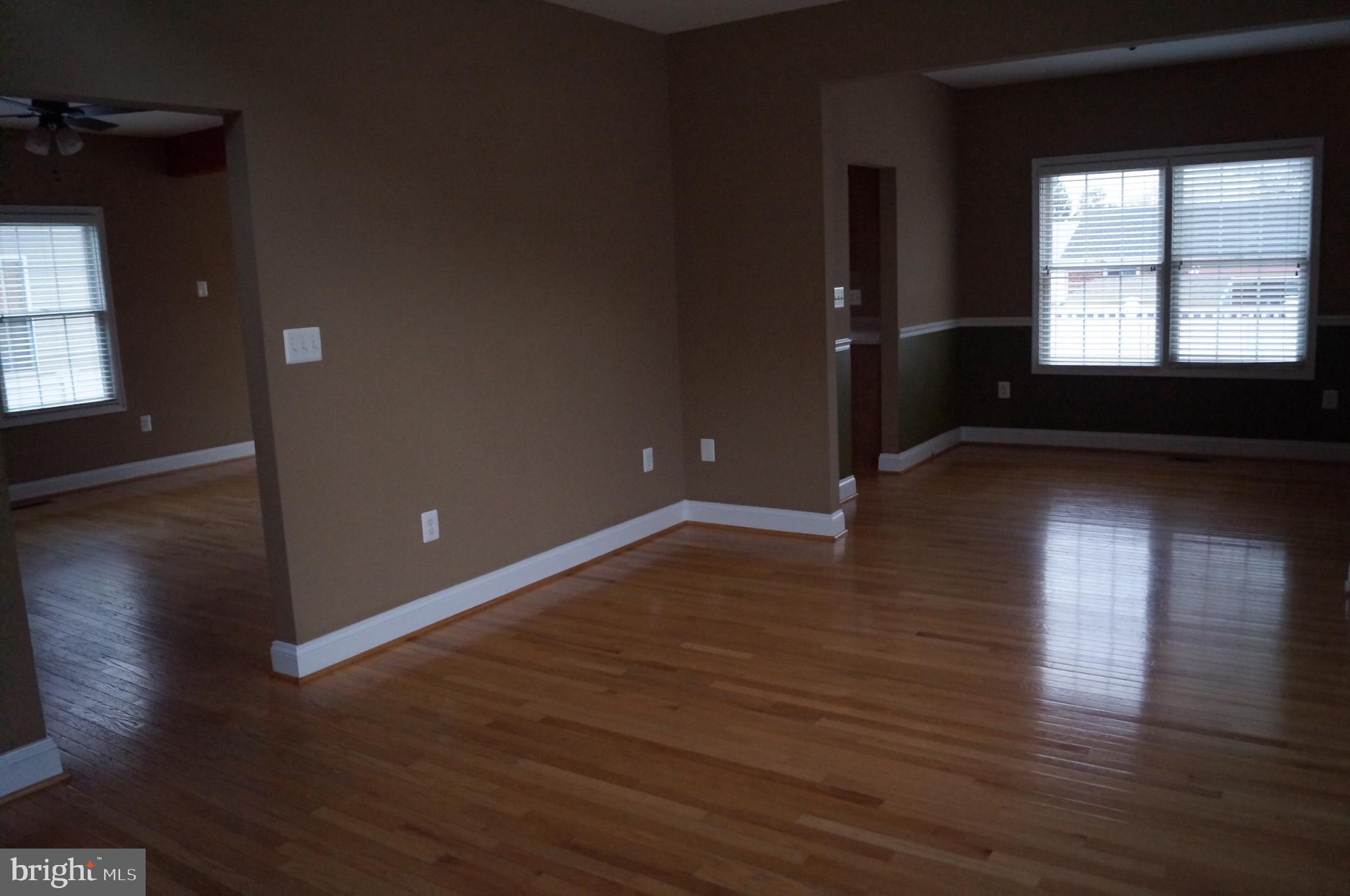 8428 Garden Road Pasadena, MD 21122 - Photo 8 of 26 Gallery Image 8