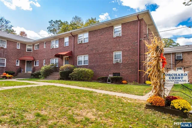 $330,000 | 152 Belleville Avenue, Unit 1, Bloomfield, NJ 07003