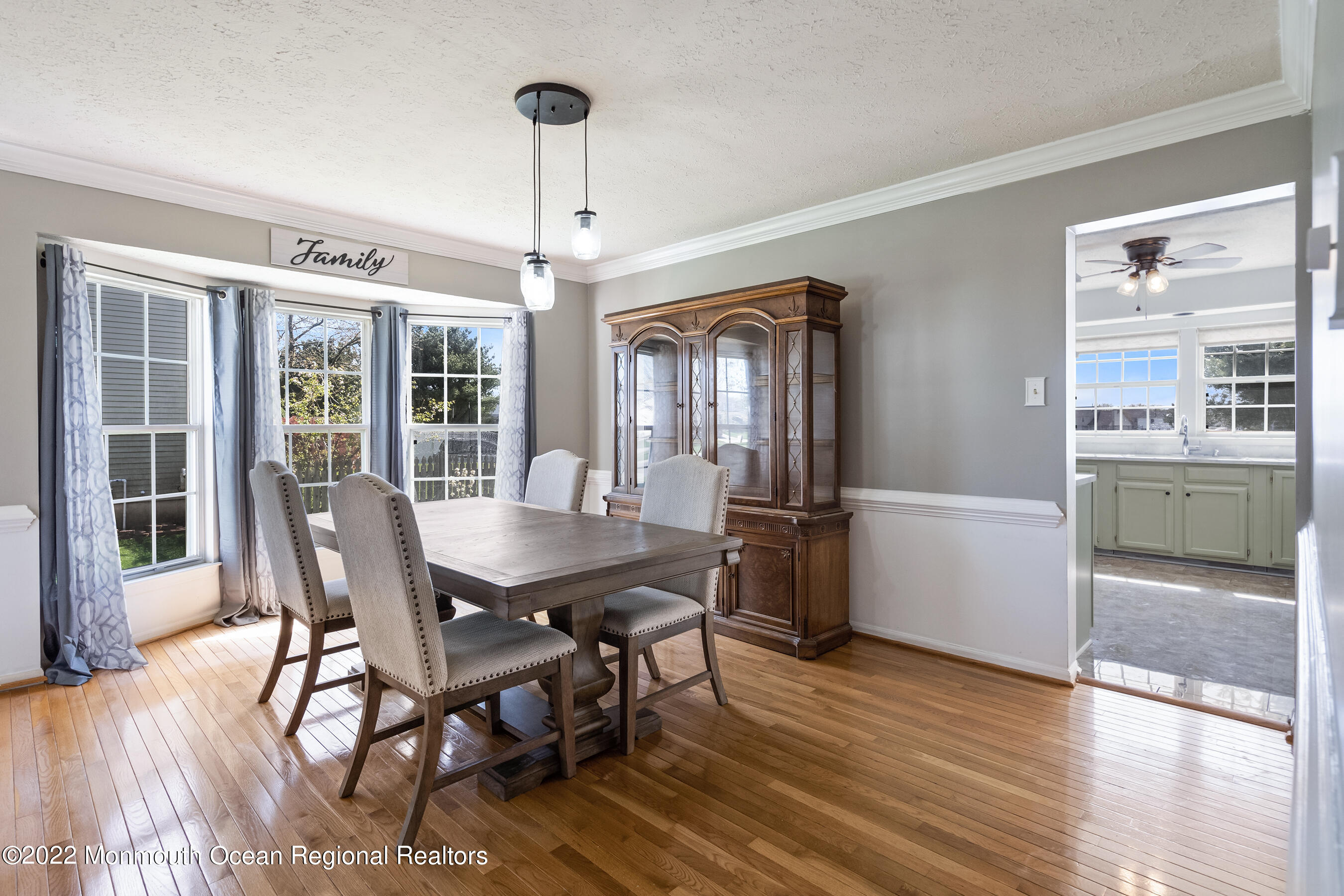 733 Henderson Road Lumberton, NJ 08048 - Photo 13 of 42 Dining