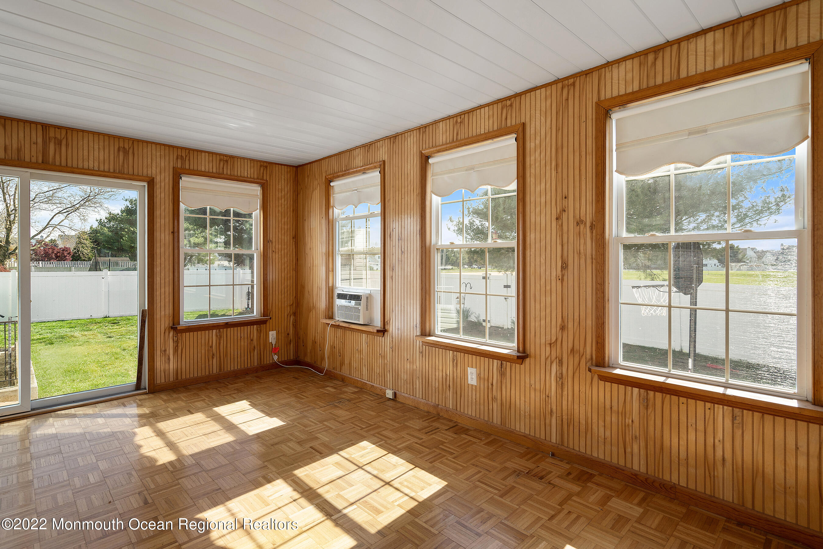 733 Henderson Road Lumberton, NJ 08048 - Photo 23 of 42 Sunroom1b