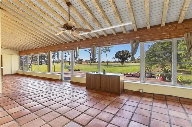 $1,050,000 | 4704 18th Avenue West, Bradenton, FL 34209