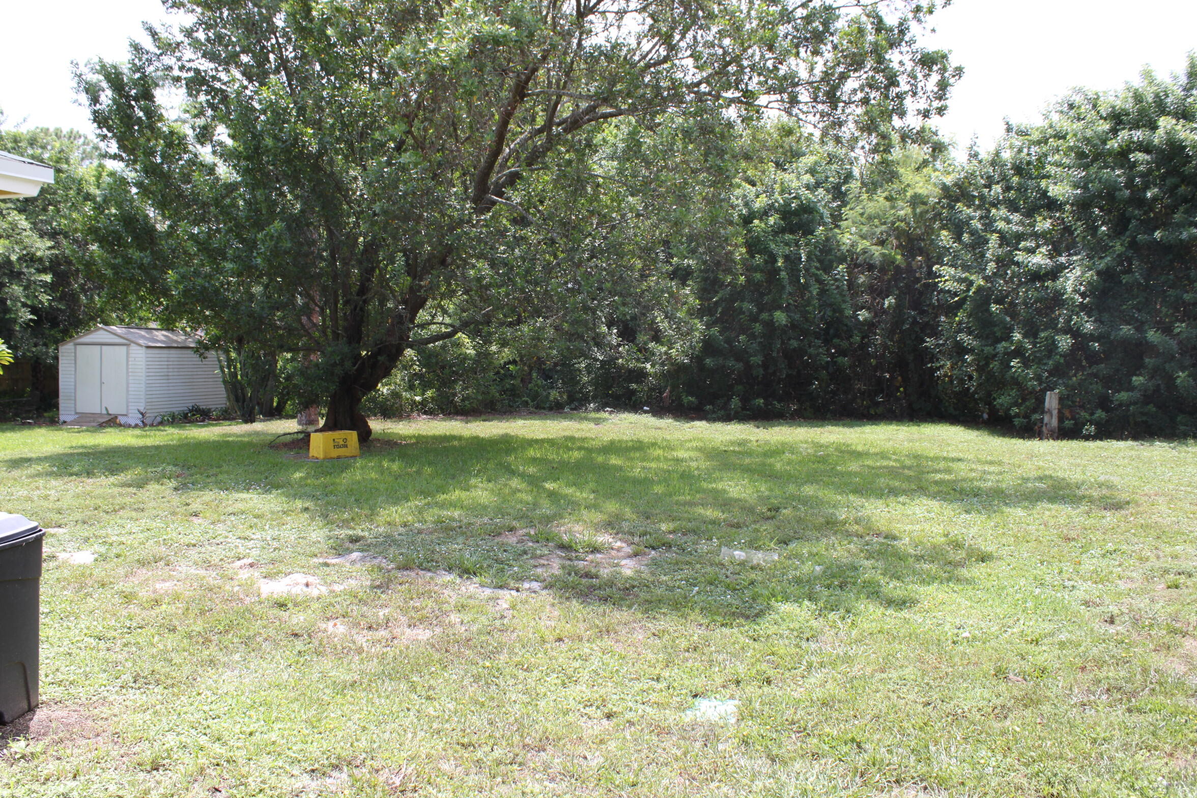 5924 Lime Road Royal Palm Estates, FL 33413 - Photo 3 of 26 IMG_5080