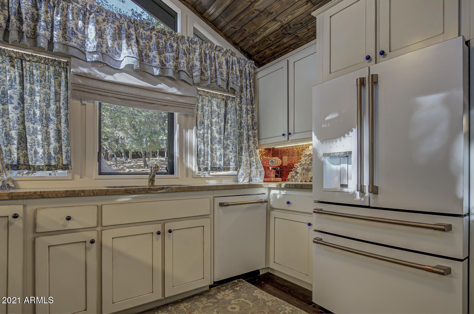 5197 Juniper Loop Pine, AZ 85544 - Photo 12 of 30 Kitchen