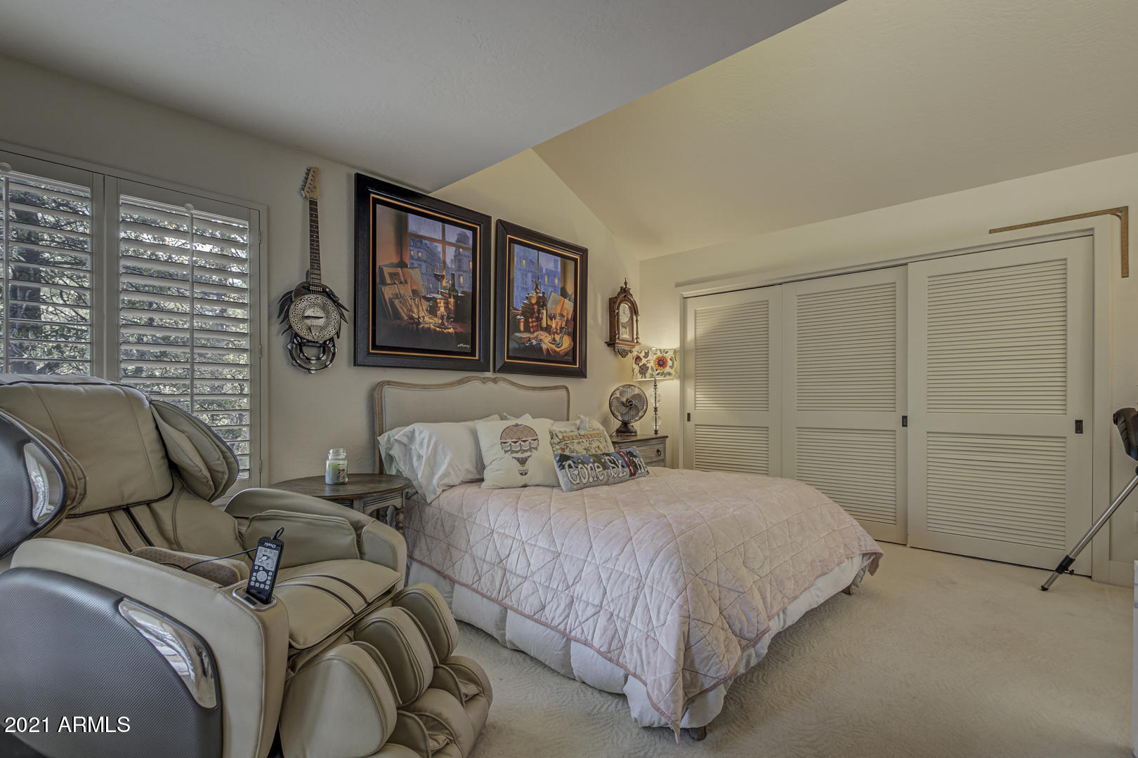 5197 Juniper Loop Pine, AZ 85544 - Photo 15 of 30 Master Bedroom