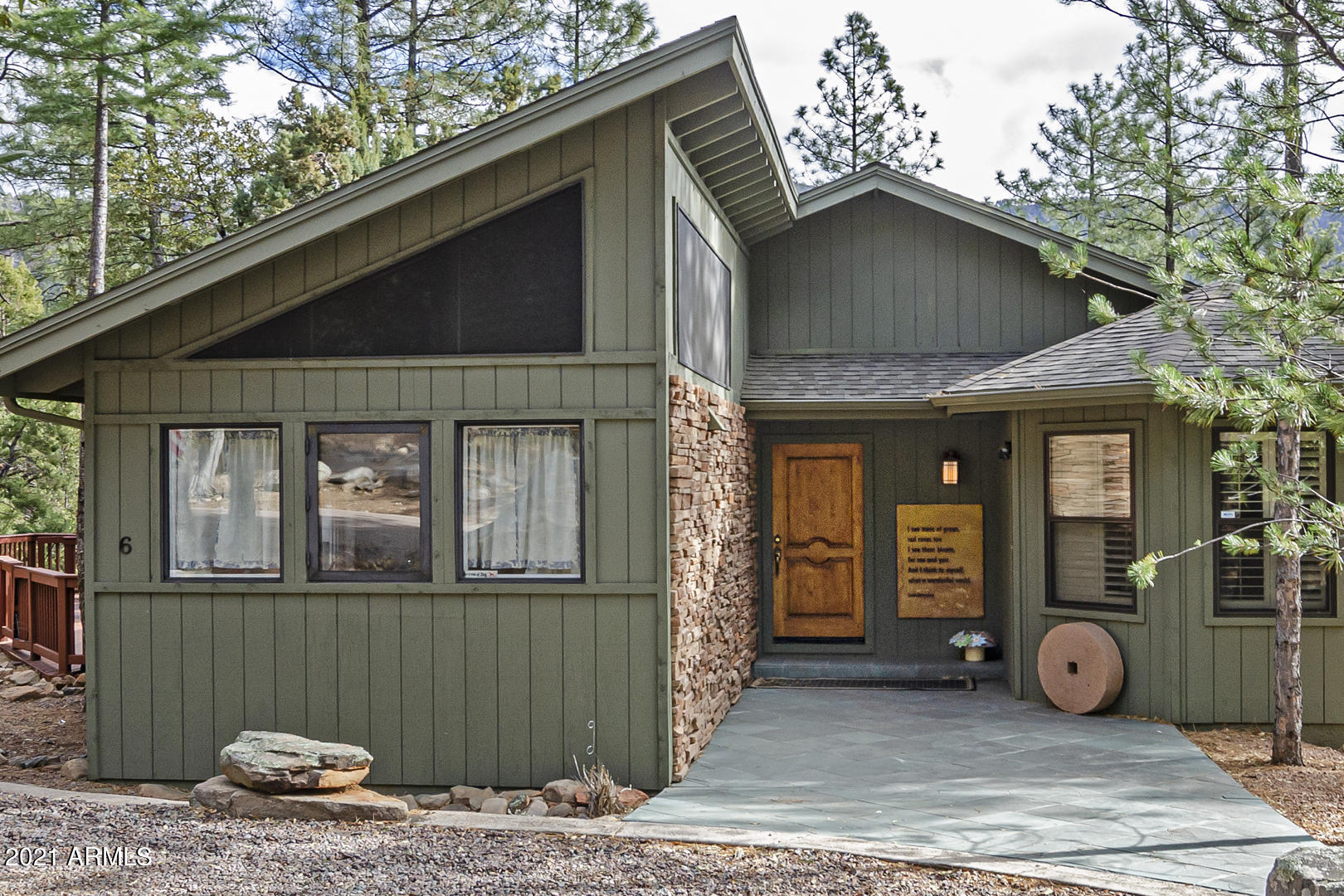 5197 Juniper Loop Pine, AZ 85544 - Photo 2 of 30 Front