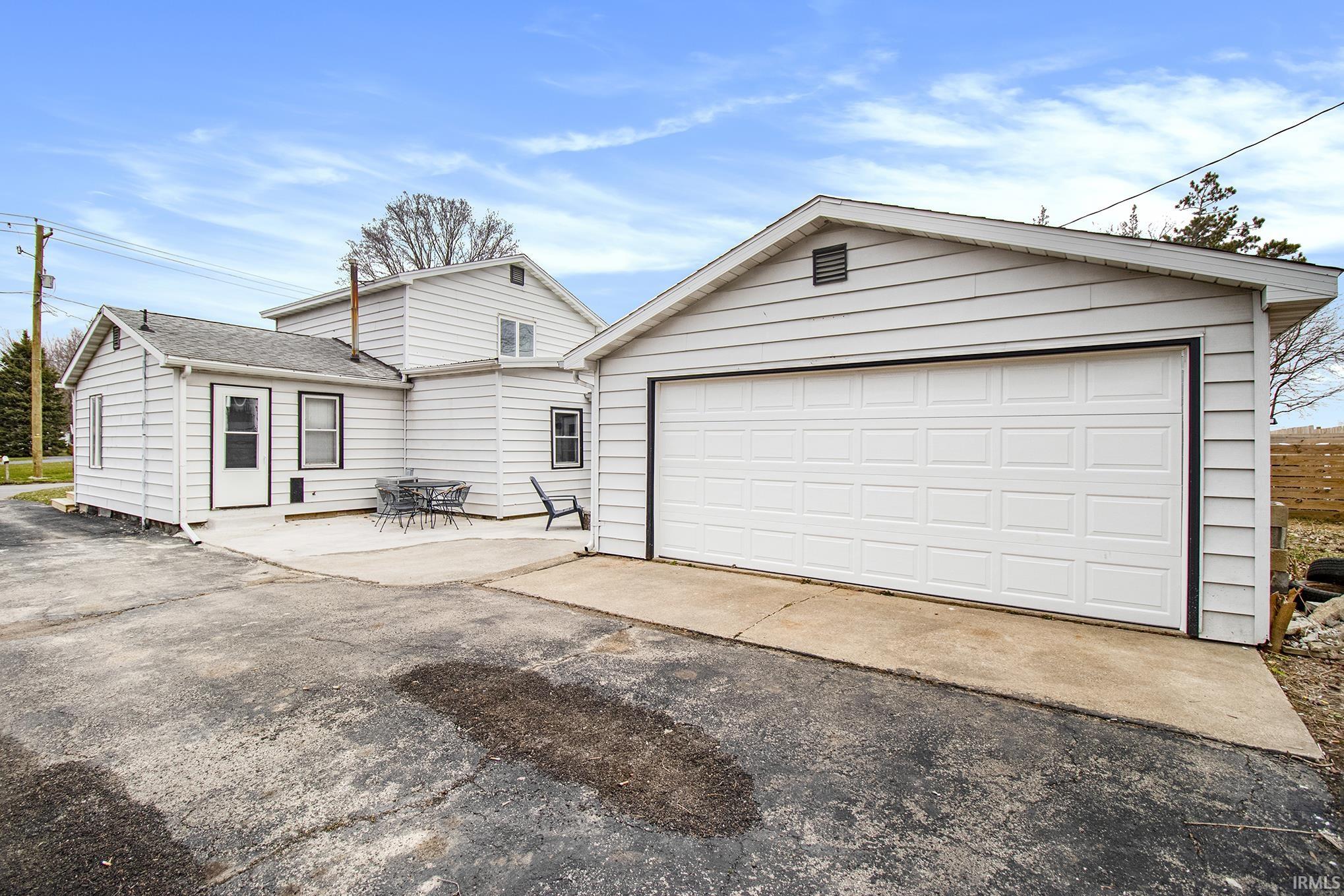 8752 East Chicago Road New Carlisle, IN 46552 - Photo 3 of 25 Gallery Image 3